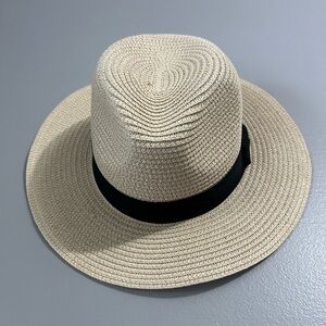 Beach hat